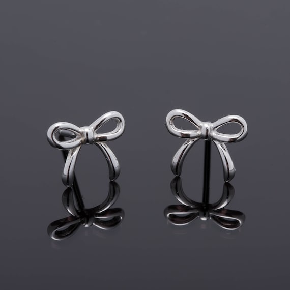 アクセサリー ribbon pin earring short SILVER925 アクセサリー ribbon pin earring short SILVER925 Ribbon