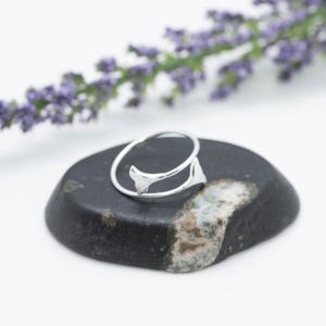Sterling Silver Whale Tail Ring, Mermaid Tail Ring, Ocean Inspired Jewelry, Dolphin Tail Ring, Fishtail Ring, Minimalist Ring, Fast shipping