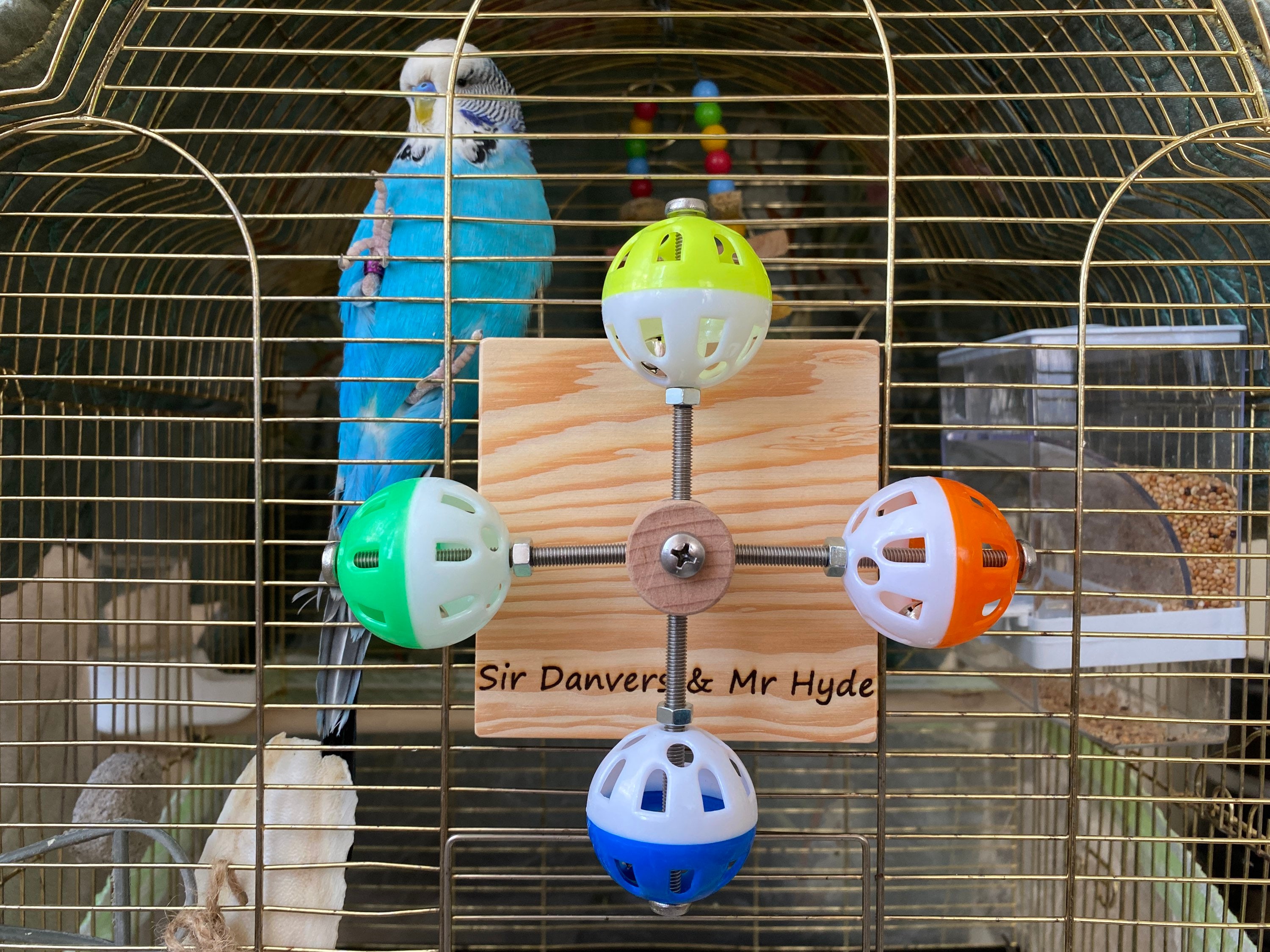Rotating Colorful Balls Toy for Birds, Budgies, Budgerigars, Parakeets, Parrots, Cockatiels, Parrotlets, Lovebirds, Conure, Caique, Lorikeet