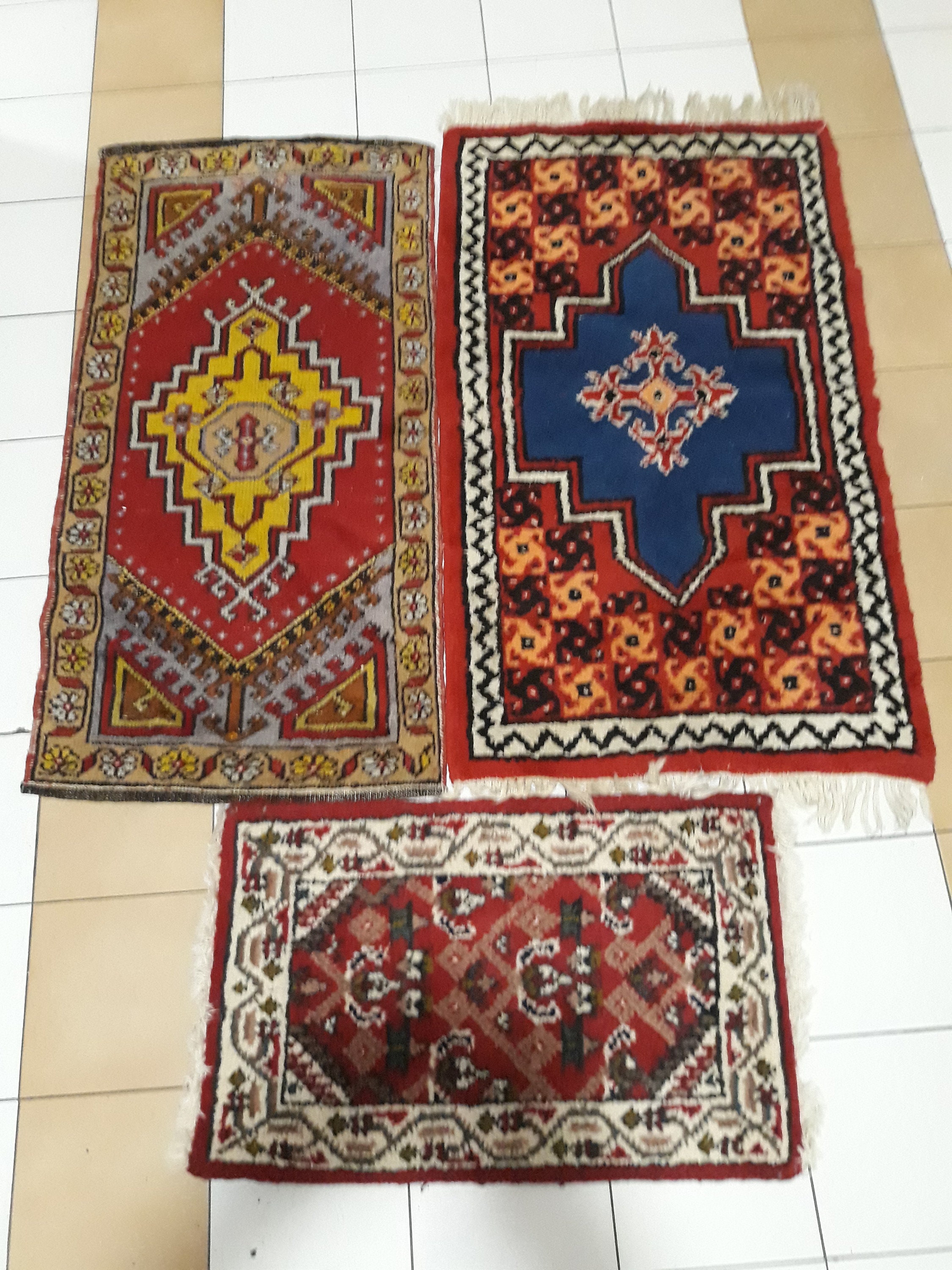 Trois Tapis Anciens en Laine Fait Main- 98 X 55 - 97 49 et 62 39 cm -Pakistan