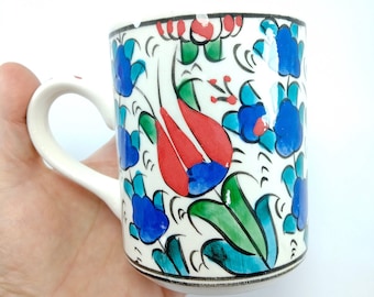 Ceramiczny kubek do kawy Tradycyjny turecki kubek do kawy z wzorem Cini