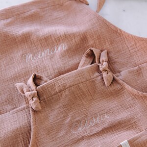 Adult apron antique rose image 2