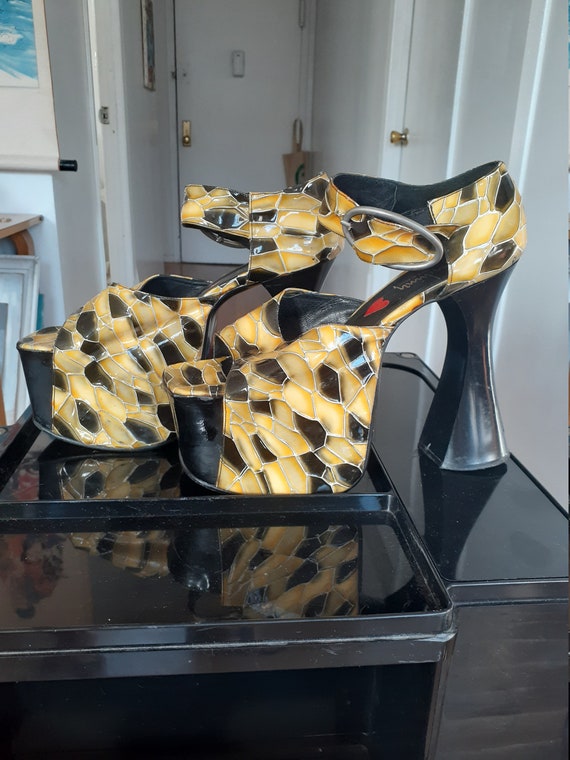 VINTAGE Cha-Cha Platforms, Faux Patent Snakeskin P