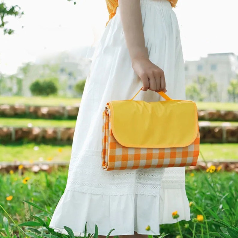 Large Waterproof Outdoor Picnic Blanket Picnic Blanket Tote Yellow
