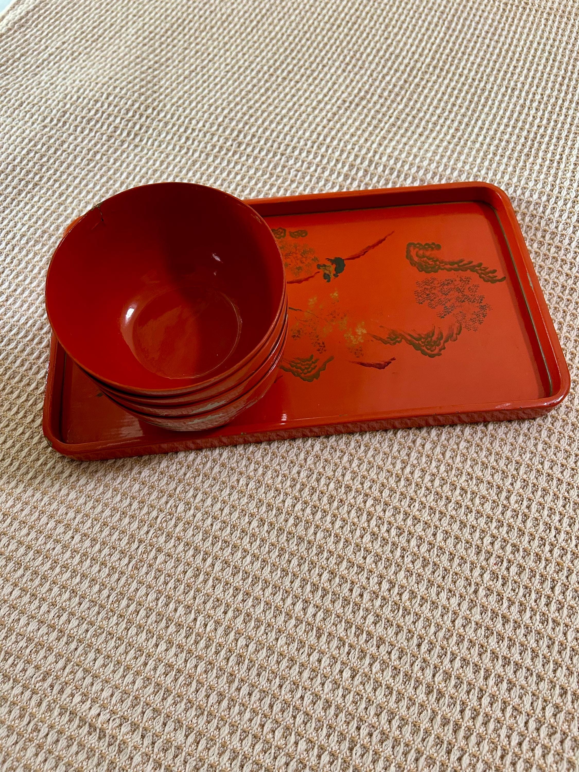 輪島塗の赤、金、銀の漆器 - 椀4つと長方形の盆。 - Etsy 日本