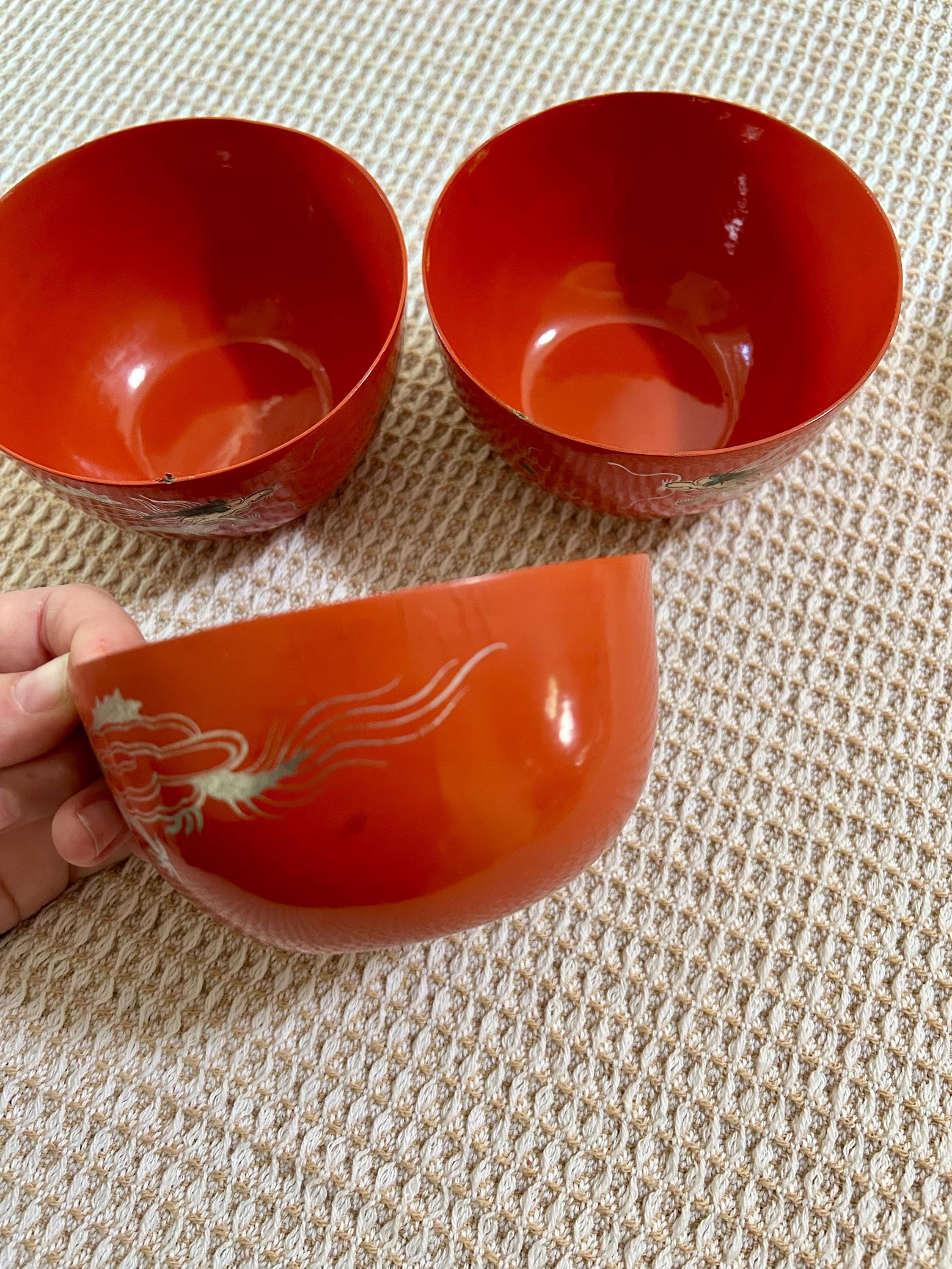 輪島塗の赤、金、銀の漆器 - 椀4つと長方形の盆。 - Etsy 日本