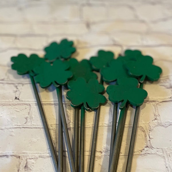 1 Mini Shamrock Stake - Rustic Reclaimed Metal