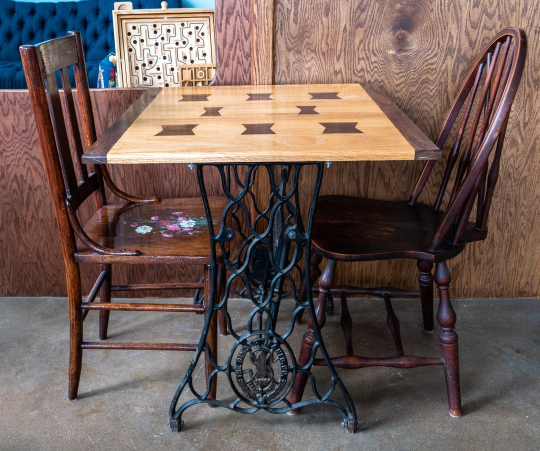 テーブル・机 Antique Cafe table 60 iron leg Antique Cafe table 60 iron leg Antique Cafe table 60 iron leg