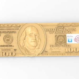 Peut inclure: Un billet de 100 dollars de couleur or avec un portrait de Benjamin Franklin. Le billet porte les inscriptions "United States of America" et "One Hundred Dollars". Le billet est un modèle 3D et est disponible en téléchargement au format STL.
