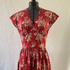 1940's Inspired V-Neck Dress with