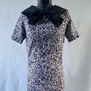 1960s Inspired Shift Dress with Peter Pan Collar