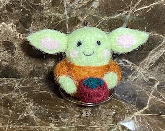 Baby Alien- inspired hand felted keychain