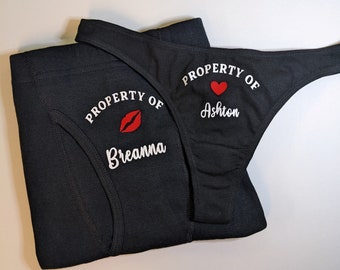 Conjunto de roupas íntimas para casais/propriedade do nome calcinha + boxers/presente de aniversário personalizado/roupas personalizadas para casais