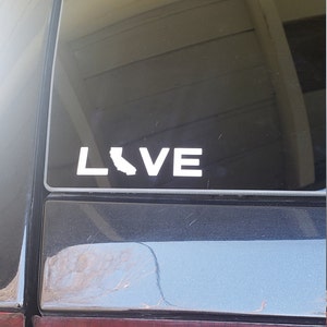 California Love Vinyl Decal - Cali Love Sticker - CA State Outline Custom Sticker/Decal - Décalcomanie pour voiture, gobelet, ordinateur portable, etc.