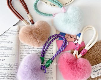 Fluffy Heart Keychain: Adorable Faux Fur Bag Charm