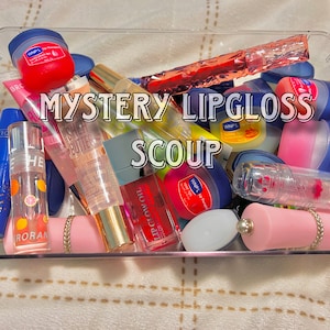 Mystery Lipgloss & Lip Balm Scoup Bundle (GOOD VALUE)