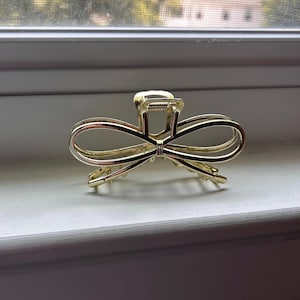 Preppy Gold Bow Claw Clip