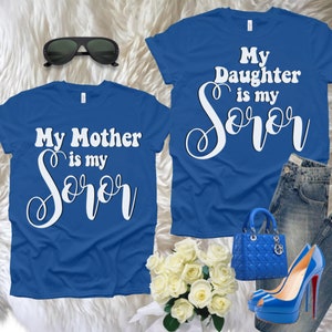 Camisetas de la hermandad de la familia ZETA. Mi madre/hija es mi hermana. Personalízalas para el Día de los fundadores de Zeta Phi Beta