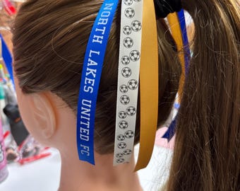 Cintas para el cabello personalizadas de 15 mm con el logotipo del equipo universitario, 3 colores diferentes, con balones de fútbol.