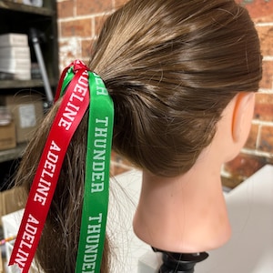 Nastri per capelli personalizzati continui da 15 mm con carattere College, nastri bicolore
