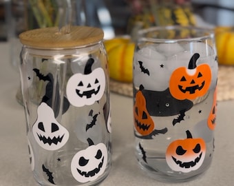 Color Changing Jack O Lantern Halloween Glass Can with Bamboo Lid & Glass Straws 16oz