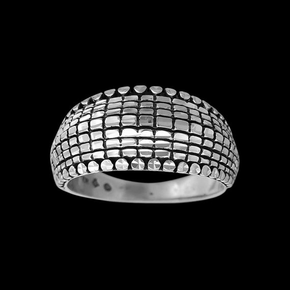 【完売間近】 TOWTOW.ARCHIVE Checker Board Ring Silver Sterling Silver Diamond Cut Checkerboard Ring - Etsy