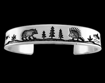 Pulsera de plata de ley con escena de vida silvestre • Diseño de cabaña nevada • Amante de la naturaleza • Navajo