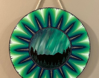 Mandala de madera pintada a mano de 30 cm (12 pulgadas) con auroras boreales