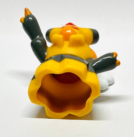 Vespiquen Mini Figure Doll Pocket Monster Very Rare From