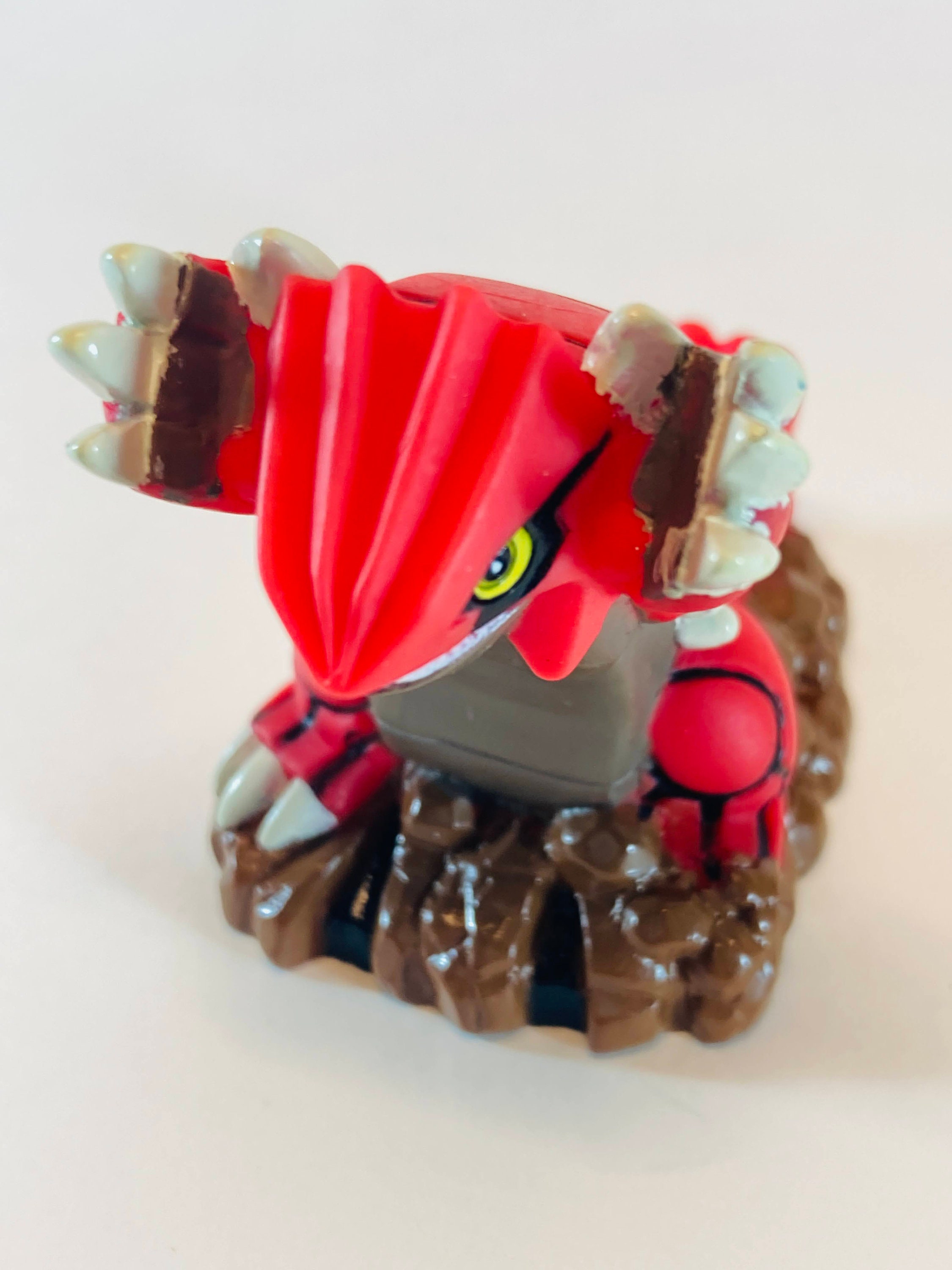 Mini Figura Pokemon Lendário Groudon - Edimagic em Promoção na