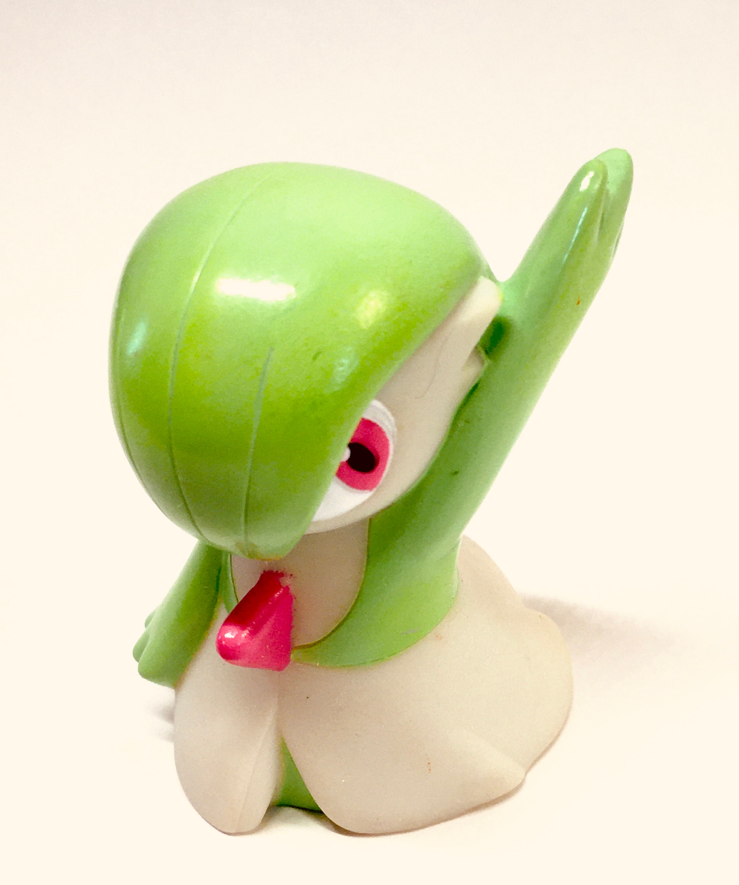 Pokemon Figure Approximately 3 Inches - Gardevoir 