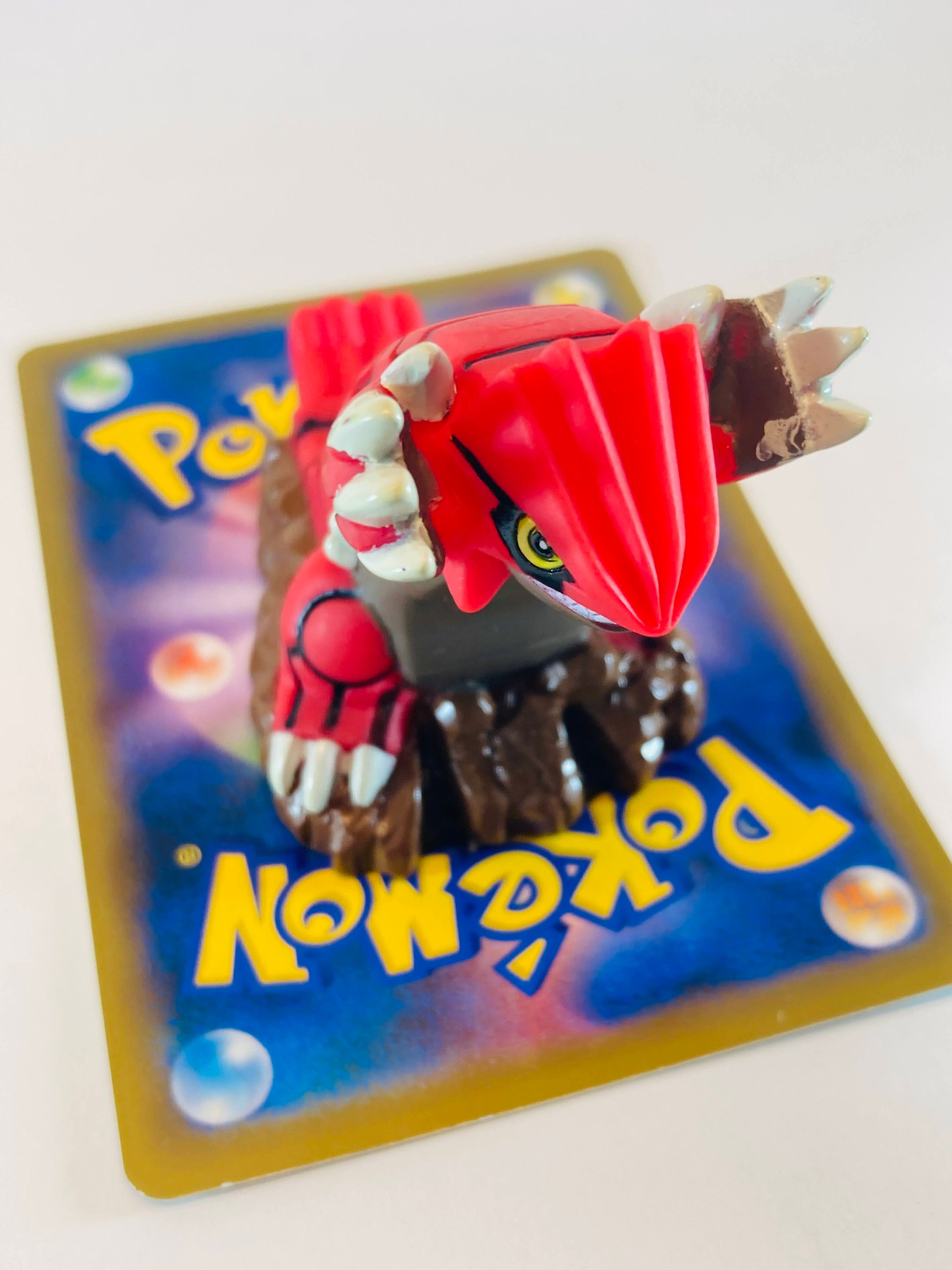 Mini Figura Pokemon Lendário Groudon - Edimagic em Promoção na