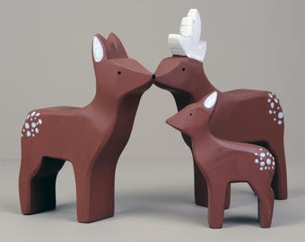 Wooden Deer Family Figurines: Natural Wood Nursery Decor