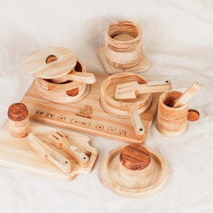 Wooden Kitchen Cooking Toy Set - Perfect Gift for Little Chefs!