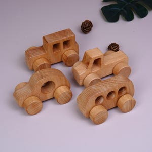Wooden Vehicles Toy Set of 4, Montessori Push and Pull Cars for Kids and Toddlers, Adorable Learning Material & Nursery Decor, Perfect Gift