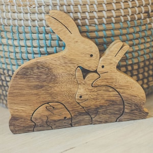 Puzzle personalizzato a forma di coniglio in legno: giocattolo per bambini in legno naturale immagine 1