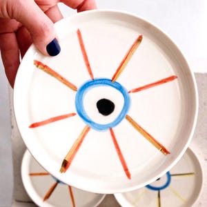 Red Evil Eye Stoneware Plate 6 in / 15 cm • Hand-Painted Nazar & Real Gold Rays — Dessert / Tapas Dish, Boho Wall Art Gift