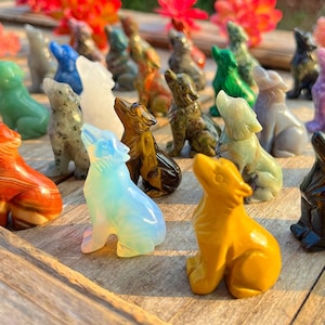26 Kinds of 2&quot; Crystal Wolf Hand Carving Gemstones Wolfs Figurine