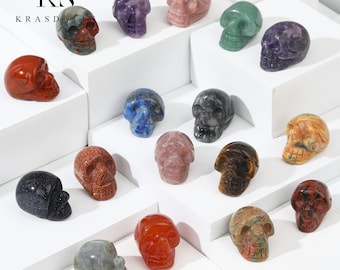 Tête de mort en cristal classique découpant un petit décor, figurine de têtes de mort sculptées dans des pierres précieuses naturelles de 1 pouce, cadeaux d'halloween en gros