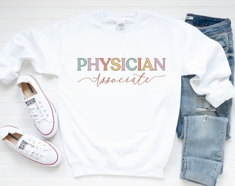 Arzt Associate Sweatshirt, Arzthelfer Abitur Geschenk, PA Schulshirt, Medizinische Kleidung, Gesundheitshelfer Crewneck, PA Geschenk