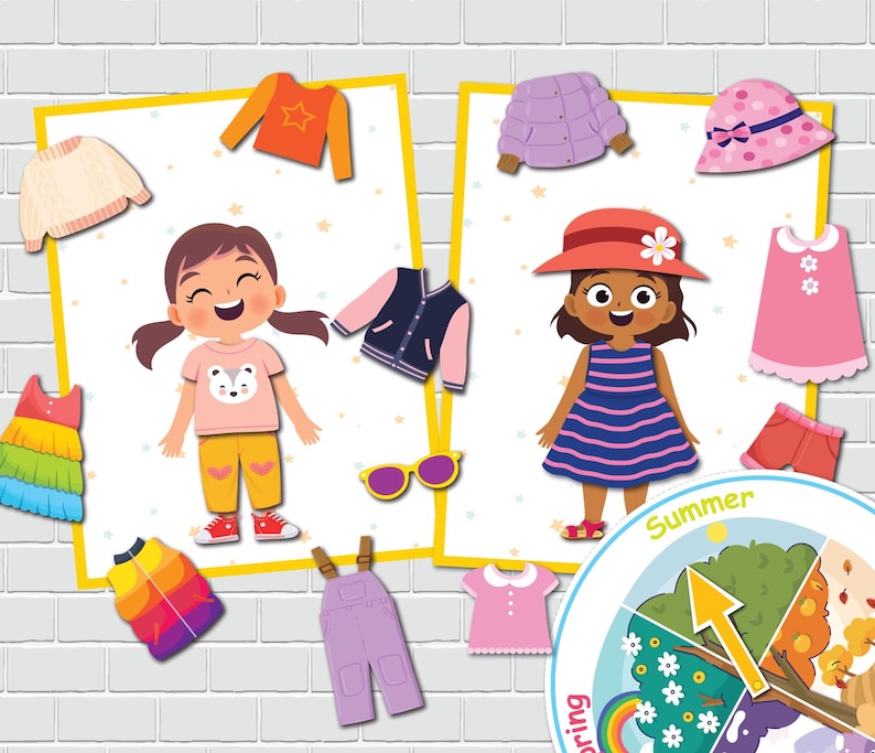 K&ouml;nnte beinhalten: Eine bunte Illustration von zwei Kindern, eines tr&auml;gt ein rosa Hemd und eine gelbe Hose, das andere ein gestreiftes Kleid, mit verschiedenen Kleidungsst&uuml;cken um sie herum. Die Illustration ist vor einem wei&szlig;en Ziegelmauerhintergrund platziert. Ein sich drehendes Rad mit dem Wort "Sommer" darauf befindet sich in der unteren rechten Ecke.
