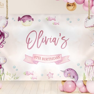 Bajo el telón de fondo del cumpleaños del mar, plantilla EDITABLE de banner de fiesta de animales del océano, decoración del 1er cumpleaños del niño náutico, niña, rosa, ballenas, KP095