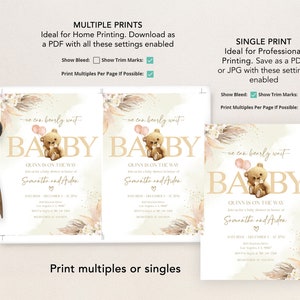 Puede incluir: Una invitaci&oacute;n de baby shower imprimible con una linda ilustraci&oacute;n de un osito de peluche. La invitaci&oacute;n est&aacute; decorada con flores y plumas de acuarela en tonos marrones, rosas y blancos. El texto dice "We can bearly wait... Quinn is on the way... Samantha and Aiden".