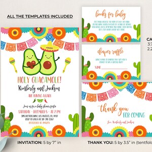 Pu&ograve; includere: Un set di inviti e biglietti stampabili per una festa di benvenuto al bambino a tema festa messicana. L'invito presenta due avocado dei cartoni animati con sombrero e che tengono un cuore. Il testo dice "Holy Guacamole! Kimberly e Jackson stanno aspettando un bambino". Le carte includono una carta "Libri per il bambino", una carta "Lotteria dei pannolini" e una carta "Grazie per essere venuti".