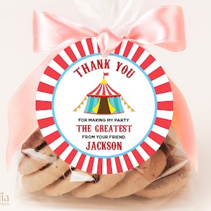 Etiqueta de presente redonda de aniversário de carnaval EDITÁVEL, modelo de lembrancinha de festa de circo, passeios divertidos, obrigado, aniversário de meninos ao ar livre, download instantâneo KP120