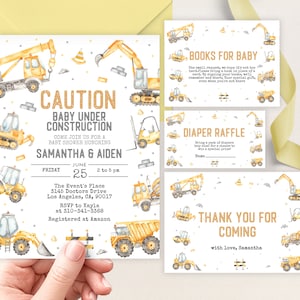 Puede incluir: Invitaciones y complementos para baby shower con temática de construcción. La invitación presenta el texto "CAUTION BABY UNDER CONSTRUCTION" y los detalles del evento. Los complementos incluyen peticiones de libros y una rifa de pañales, decorados con vehículos de construcción en acuarela.