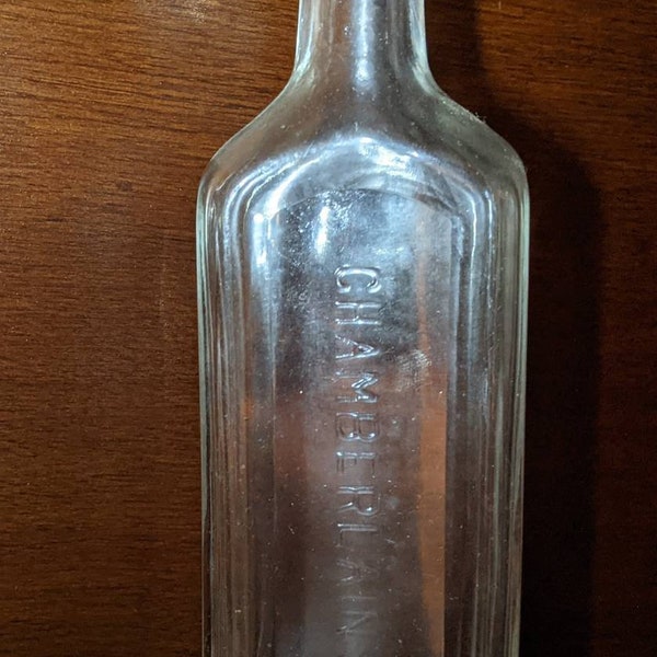 1930’s antique glassware: "Chamberlain's" bottle in excellent condition - FREE SHIPPING!!