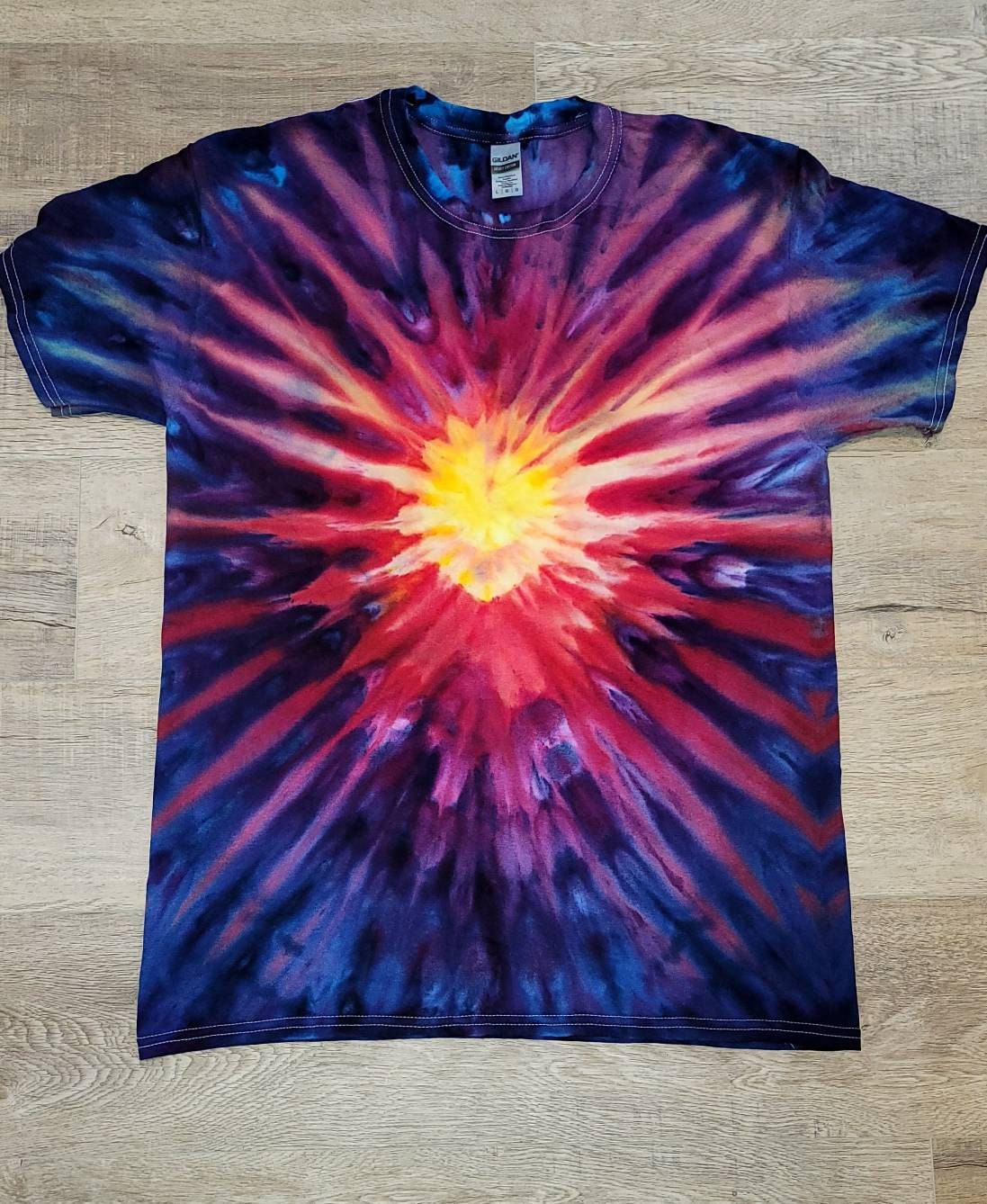 Sun burst iced dye shirt