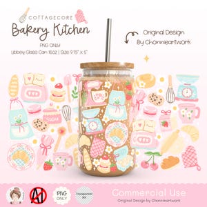 Puede incluir: Una ilustración digital de una cocina de panadería de estilo cottagecore con una variedad de elementos lindos y caprichosos, que incluyen una tostadora, una batidora, una báscula, un rodillo, un batidor, una taza medidora, un azucarero, una hogaza de pan, un croissant, una fresa, una cereza y una galleta. La ilustración está en un esquema de color rosa y azul y es perfecta para usar en una variedad de proyectos creativos.