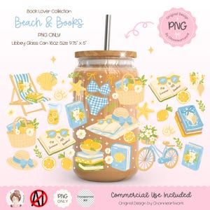 May include: A glass can with a wooden lid and a metal straw, decorated with beach-themed illustrations. The design includes a blue and white gingham bikini, books, lemons, a bicycle, and the text "Beach & Books". The can is 9.75 inches tall and 5 inches wide.